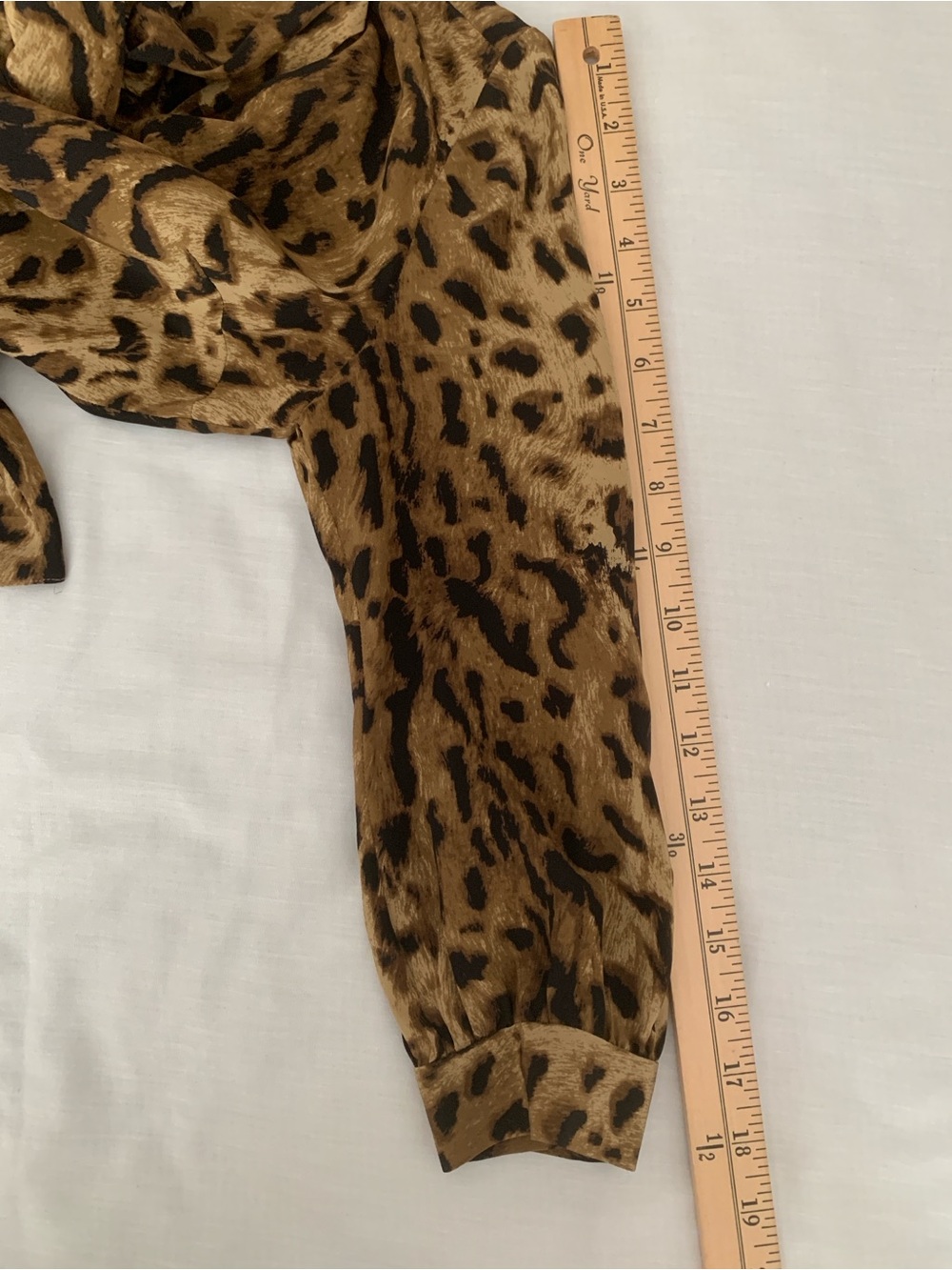 Tory Burch Silk Leopard Print Tie-Bow Blouse NWOT Size 2 - Picture 8 of 11